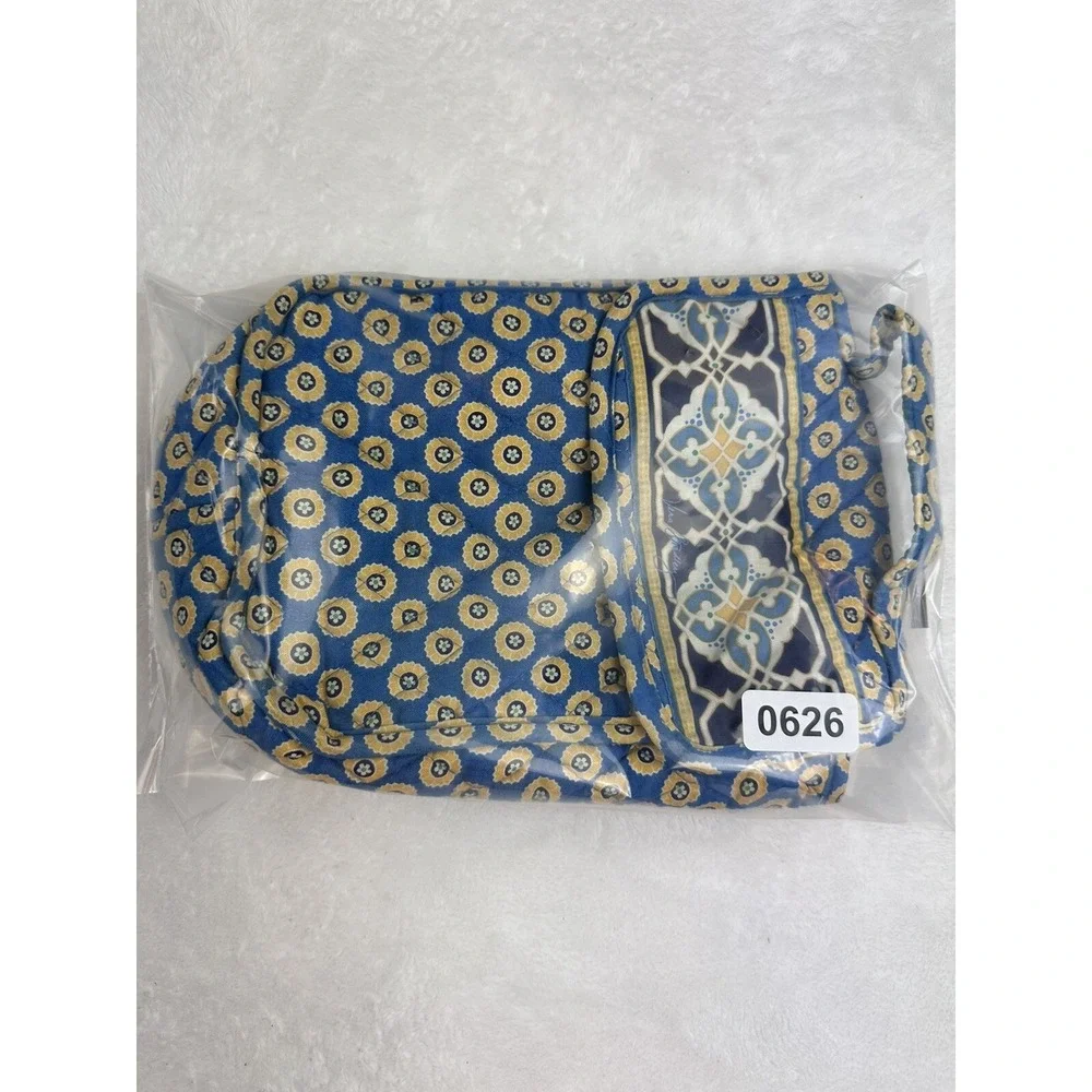 Vera Bradley Out to Lunch Bag Hook Loop Closure‎ Plastic Lined Riviera Blue
